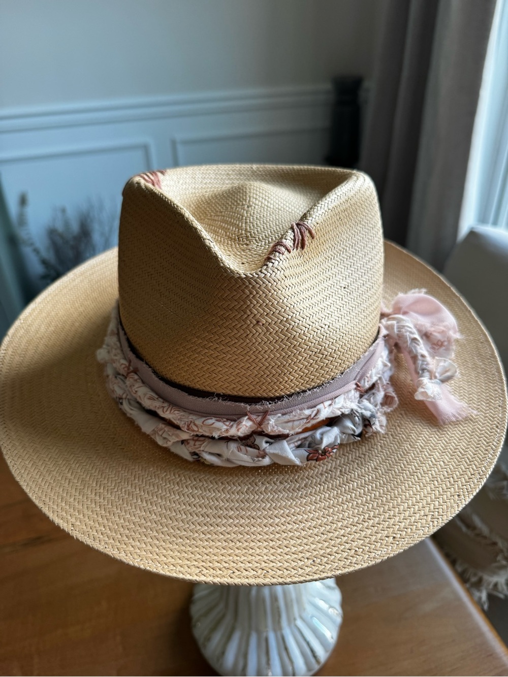 Vintage Straw Fedora Hat with Handmade Blush Band - Picture 4 of 16